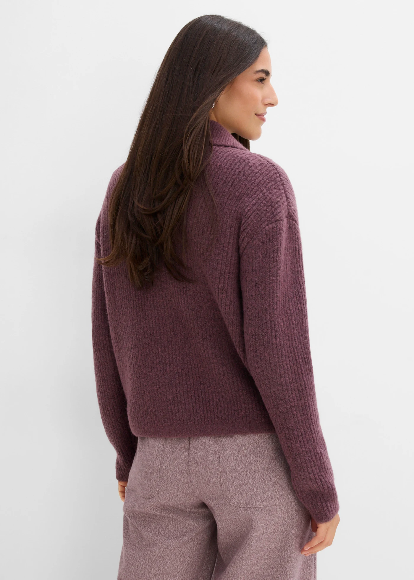 Gilet en maille côtelée et moelleuse • marron chocolat chiné • Boutique bonprix