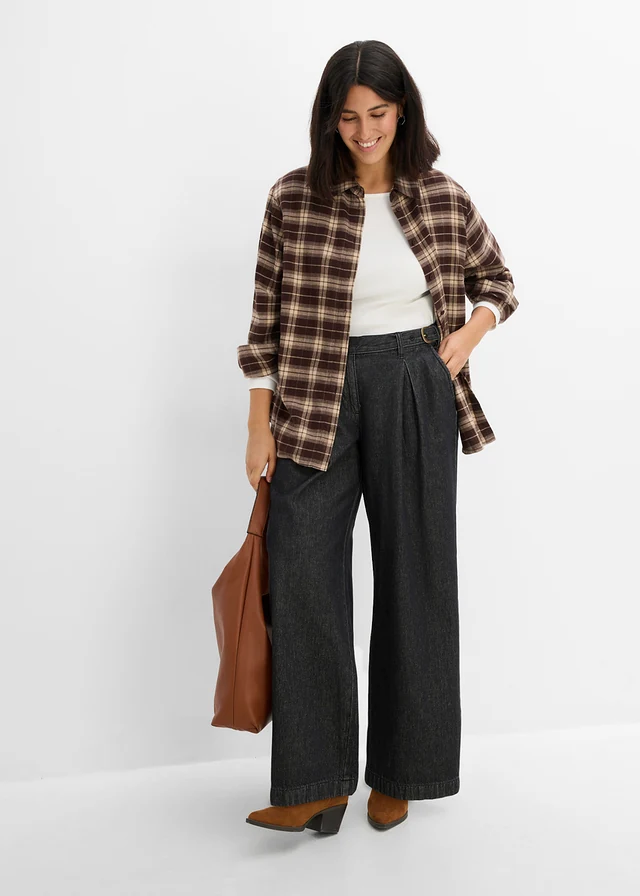 Wide Leg farmer hajtásokkal, szín: fekete denim