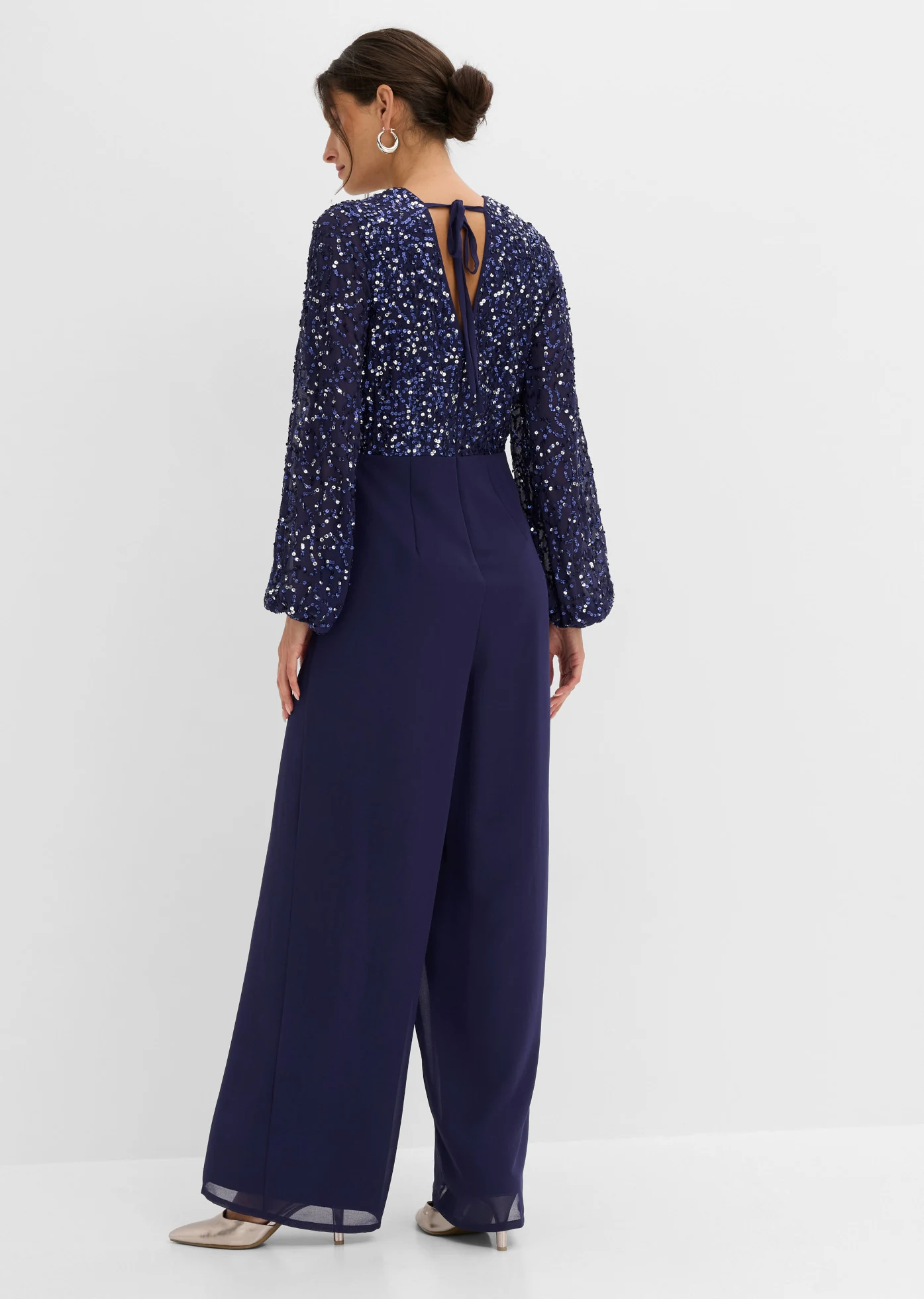 Jumpsuit met paillettenborduursel • blauw • bonprix online shop