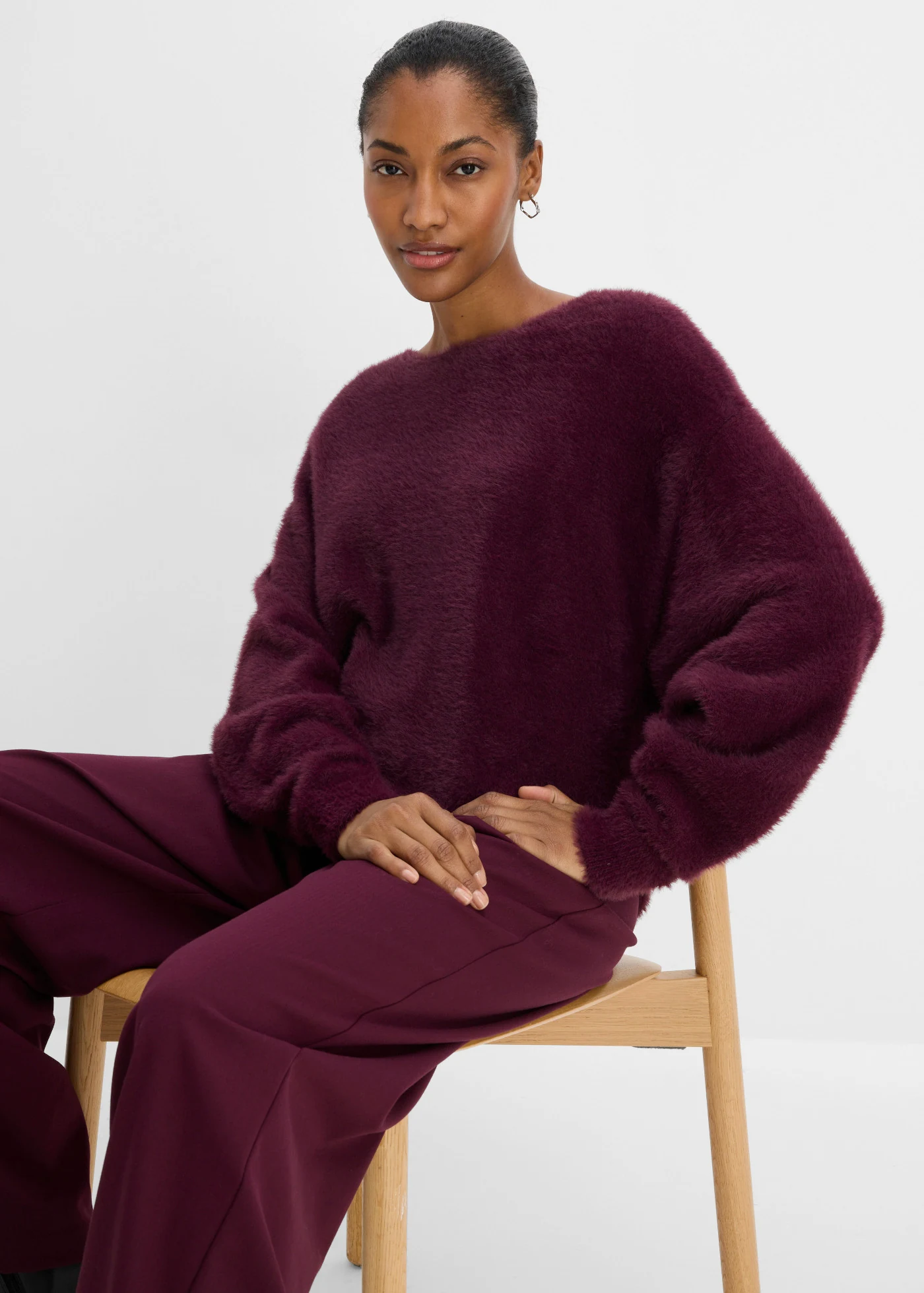 Pull long en maille poilue douce • bordeaux • Boutique bonprix