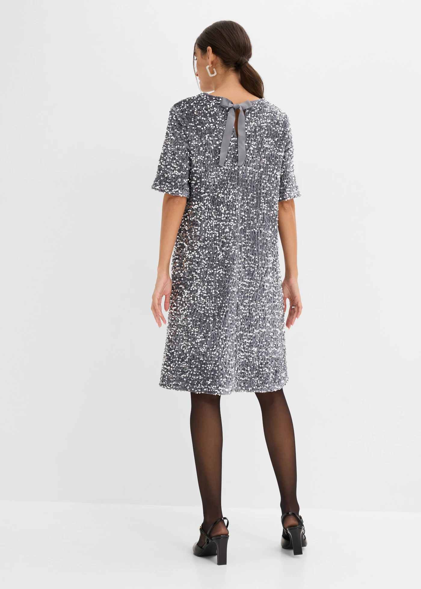 Mini jurk met pailletten • zilverkleur metallic • bonprix online shop