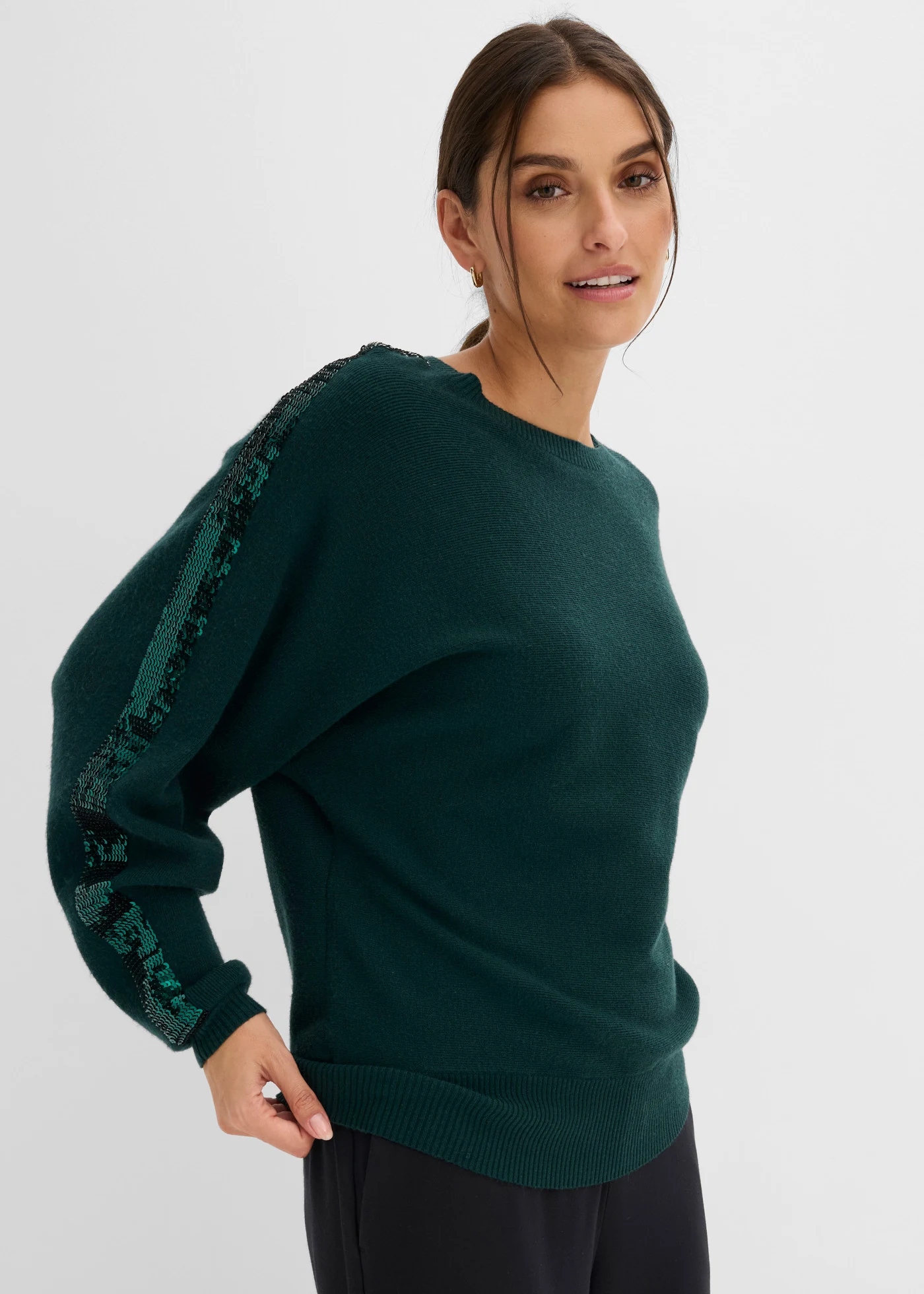 Fijn gebreide trui met pailletten • diepgroen • bonprix online shop