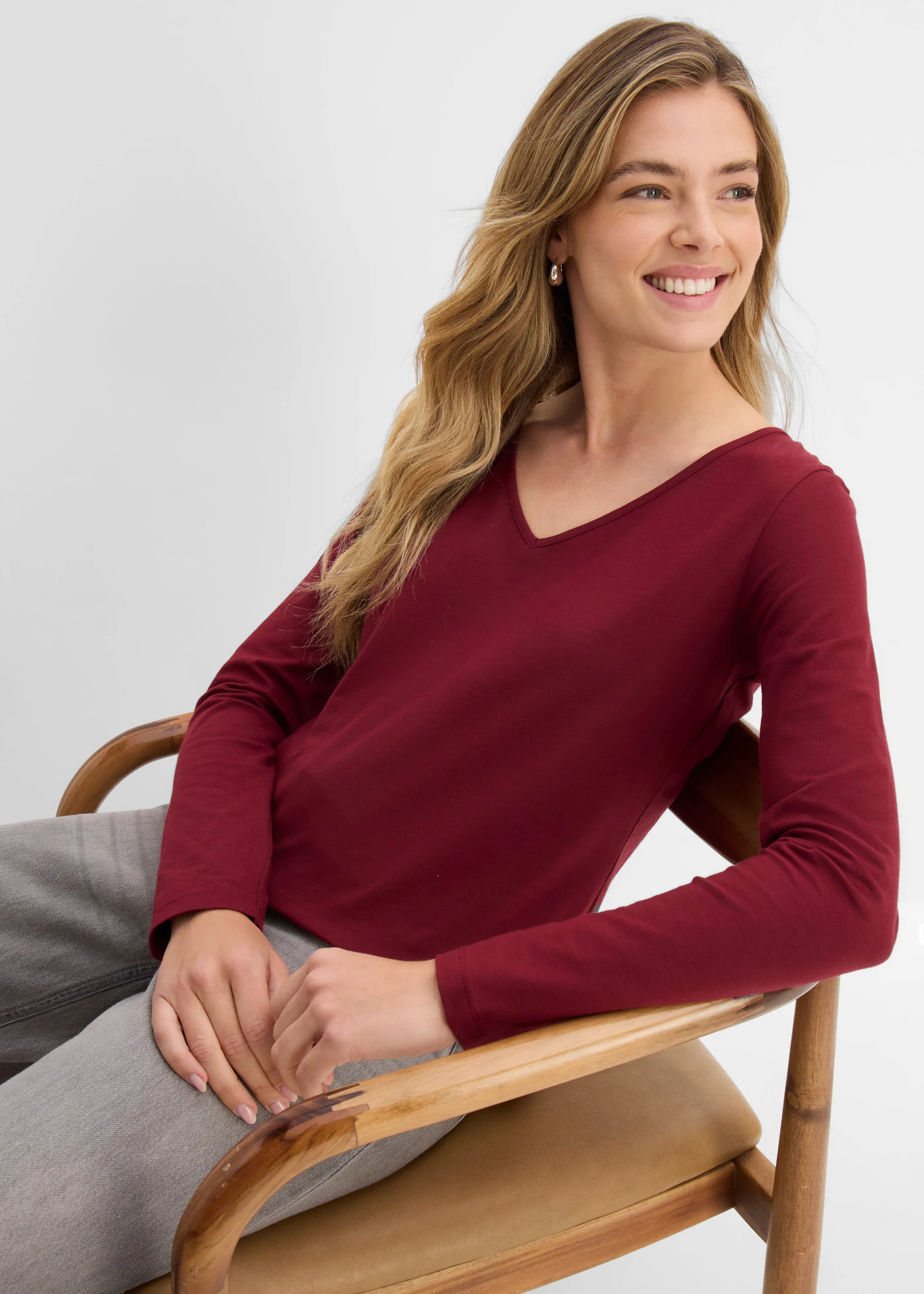 Longsleeve met V-hals (set van 2) • robijnrood+lichtgrijs gemêleerd • bonprix online shop