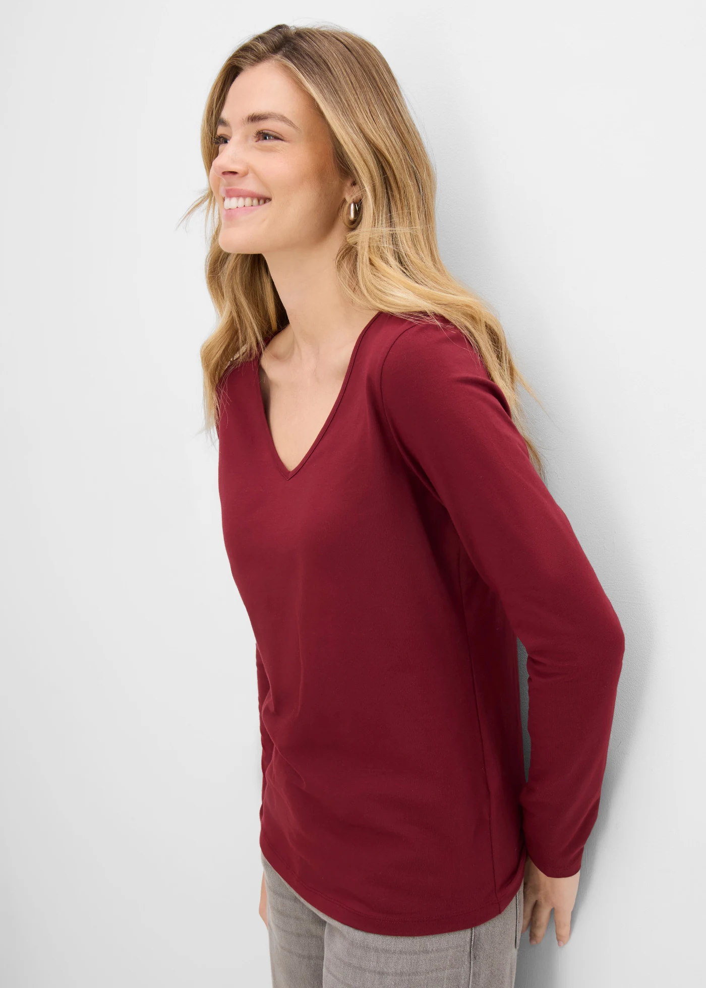 Longsleeve met V-hals (set van 2) • robijnrood+lichtgrijs gemêleerd • bonprix online shop