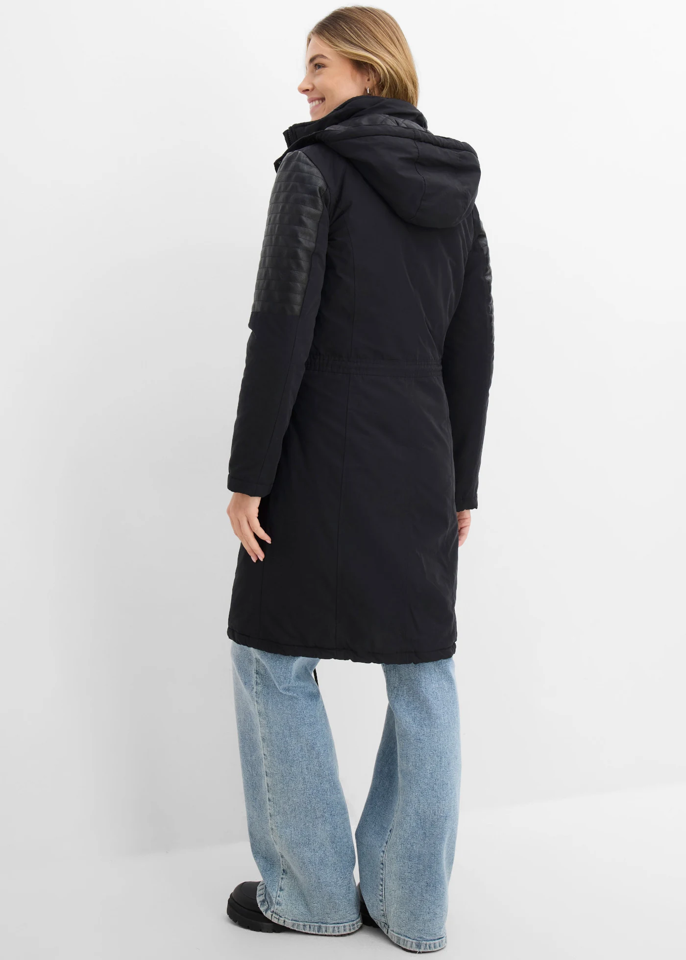 Długa parka z wstawkami z imitacji skóry • czarny • sklep bonprix
